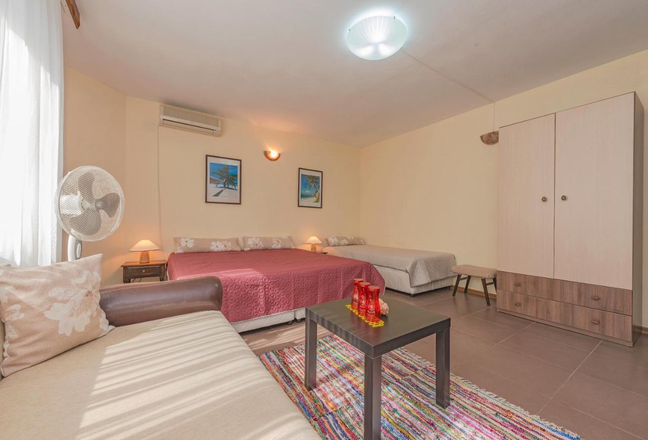 Holiday House Gendar, Chernomorets Ngoại thất bức ảnh
